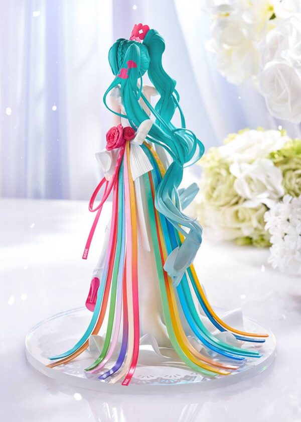 hatsune-miku-racing-miku-17-15th-rhapsody-2010-2025-ver-gscollection-good-smile-racing- (4) Hatsune Miku: Racing Miku 1/7 - 15th Rhapsody 2010-2025 Ver. G.S.Collection