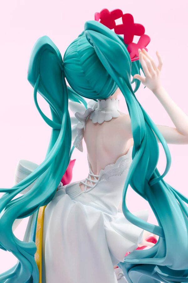 hatsune-miku-racing-miku-17-15th-rhapsody-2010-2025-ver-gscollection-good-smile-racing- (5) Hatsune Miku: Racing Miku 1/7 - 15th Rhapsody 2010-2025 Ver. G.S.Collection