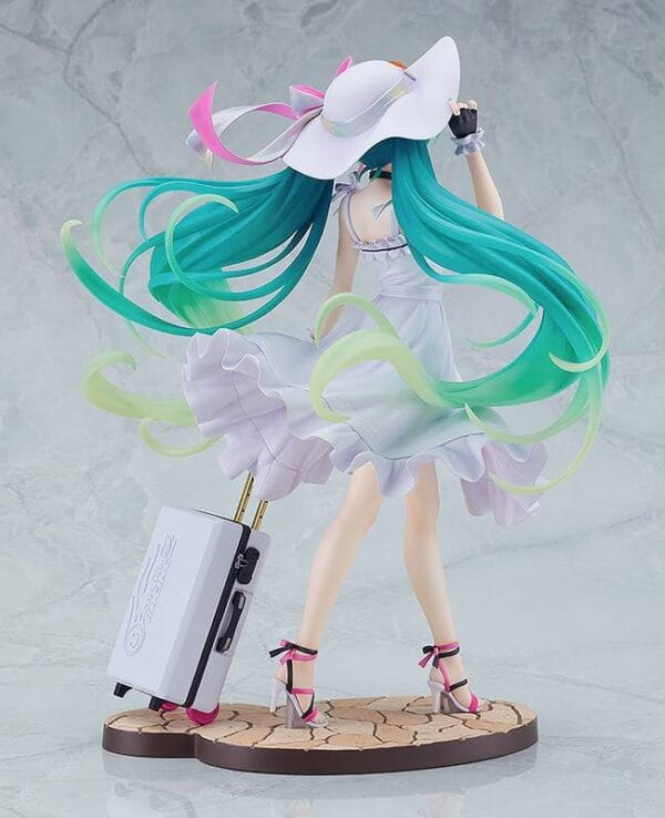 Hatsune Miku: Racing Miku 2021 1/7 - Private Time Ver.