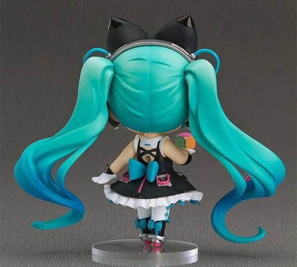 Nendoroid 673: Hatsune Miku - Magical Mirai 2016 Ver.